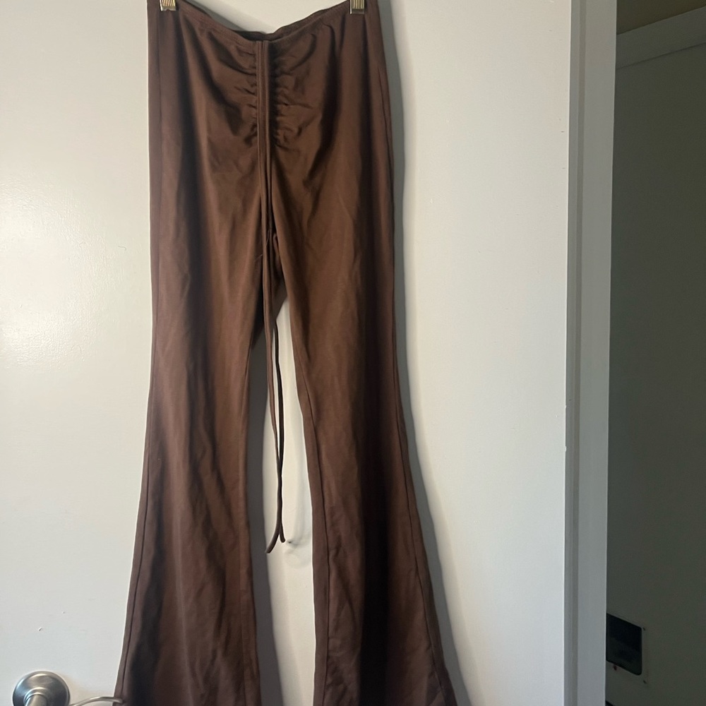 Low rise flare pants